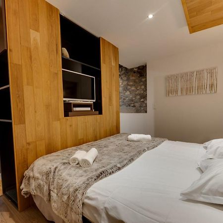 La Cour Filaterie - Suite Au D'Annecy Pdj En Option Экстерьер фото